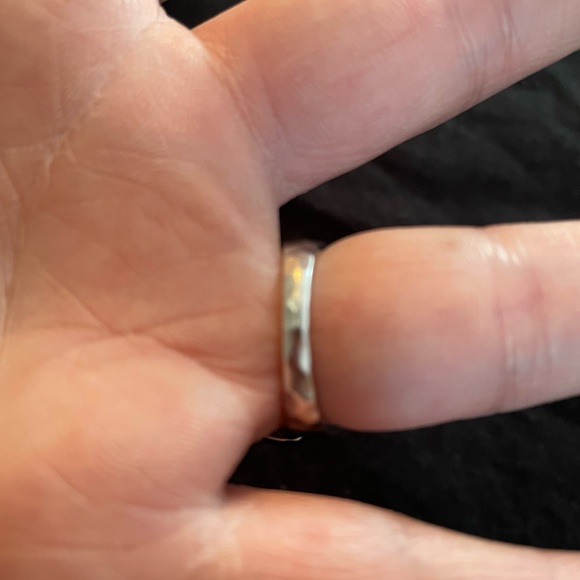 3 stone ring - Picture 2 of 4